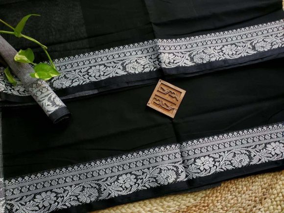 Aarong Cotton Sari - Image 2